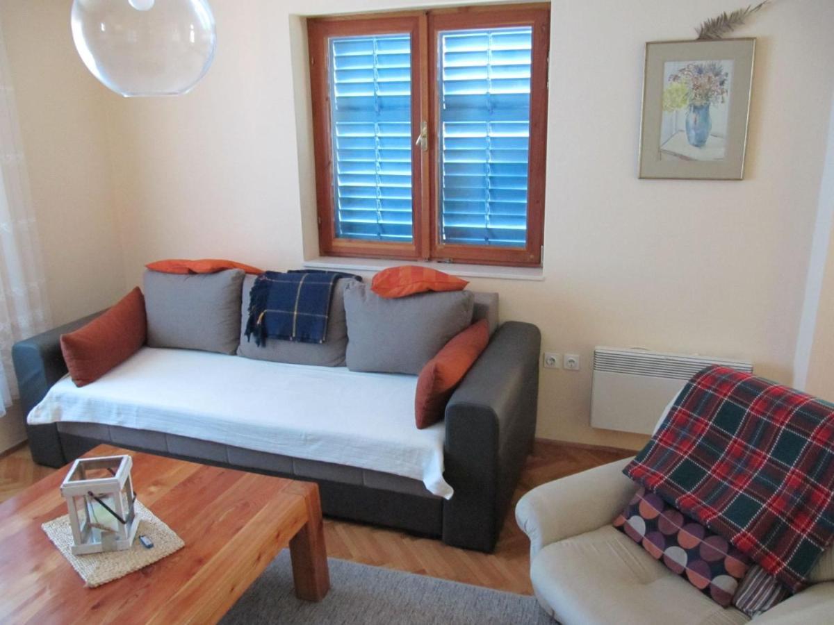 Apartman Morovic Sveti Filip i Jakov Exteriör bild