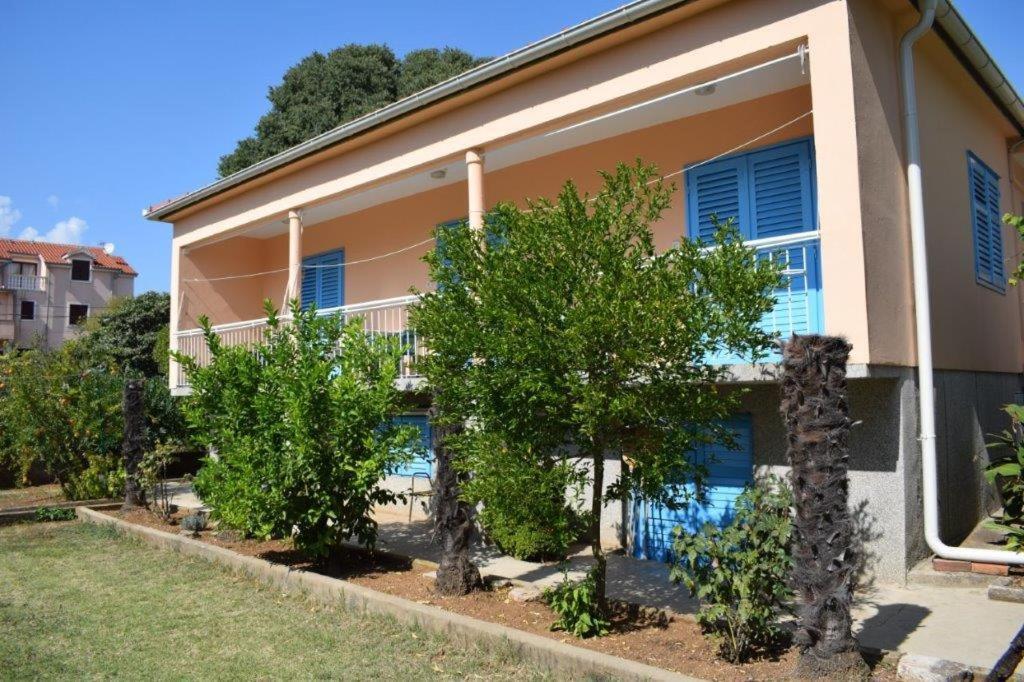 Apartman Morovic Sveti Filip i Jakov Exteriör bild